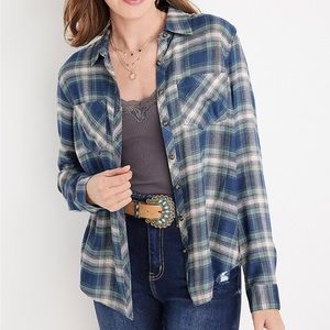 Women’s plaid shirt